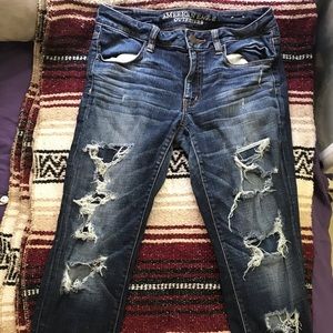 Distressed AE jeans